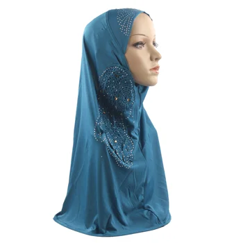 Мусульманский хиджаб для женщин и девочек Amira Headscarf Ice Silk Материал с красивой вышивкой Оптом